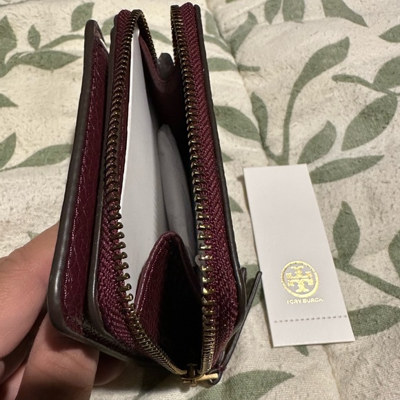 Tory Burch Britten mini NWT - Picture 3 of 3